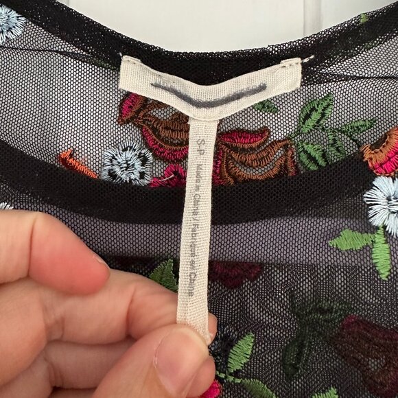 Urban Outfitters Sheer Floral Embroidered Cropped Garden Girl Party Top Small - Picture 8 of 8